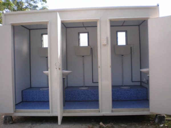 3_compartment_light_duty_toilet_cabin-600x450